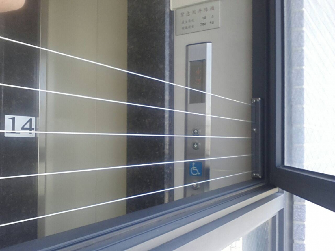 社區公設 -隱形鐵窗│半截式防墜網