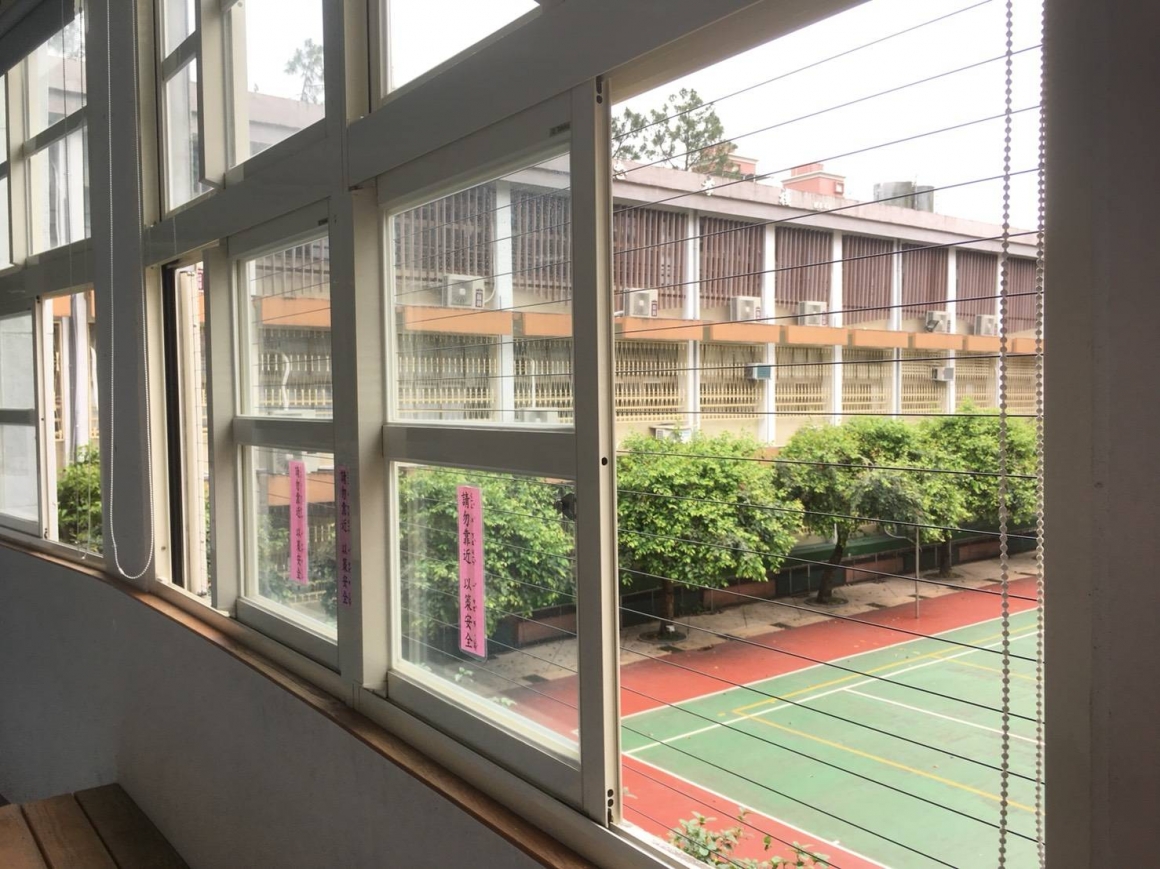 2018-04-25-台北市文山區-興隆國小-防墜窗